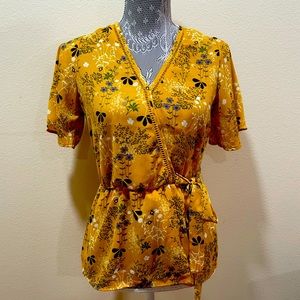 Sienna Sky top. Size XS